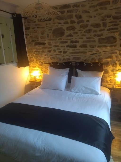 La Chouette Detente Fougères Kültér fotó