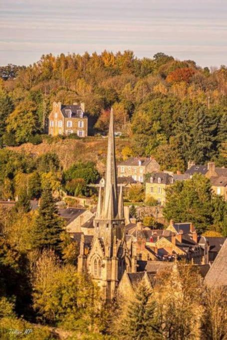 La Chouette Detente Fougères Kültér fotó