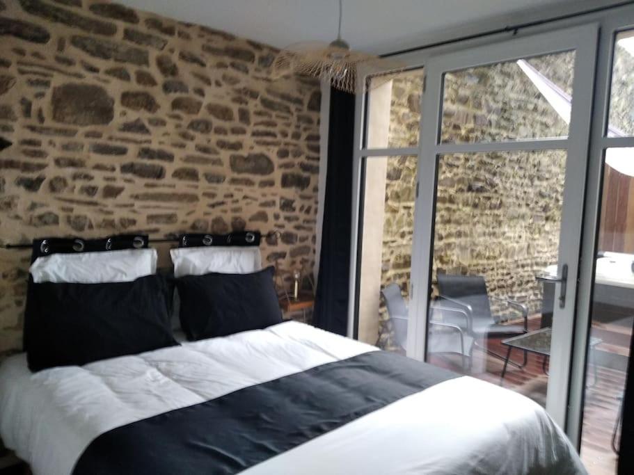 La Chouette Detente Fougères Kültér fotó