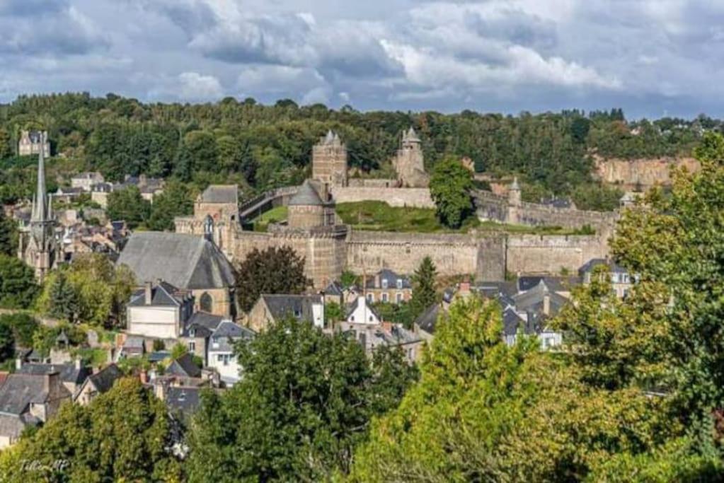 La Chouette Detente Fougères Kültér fotó